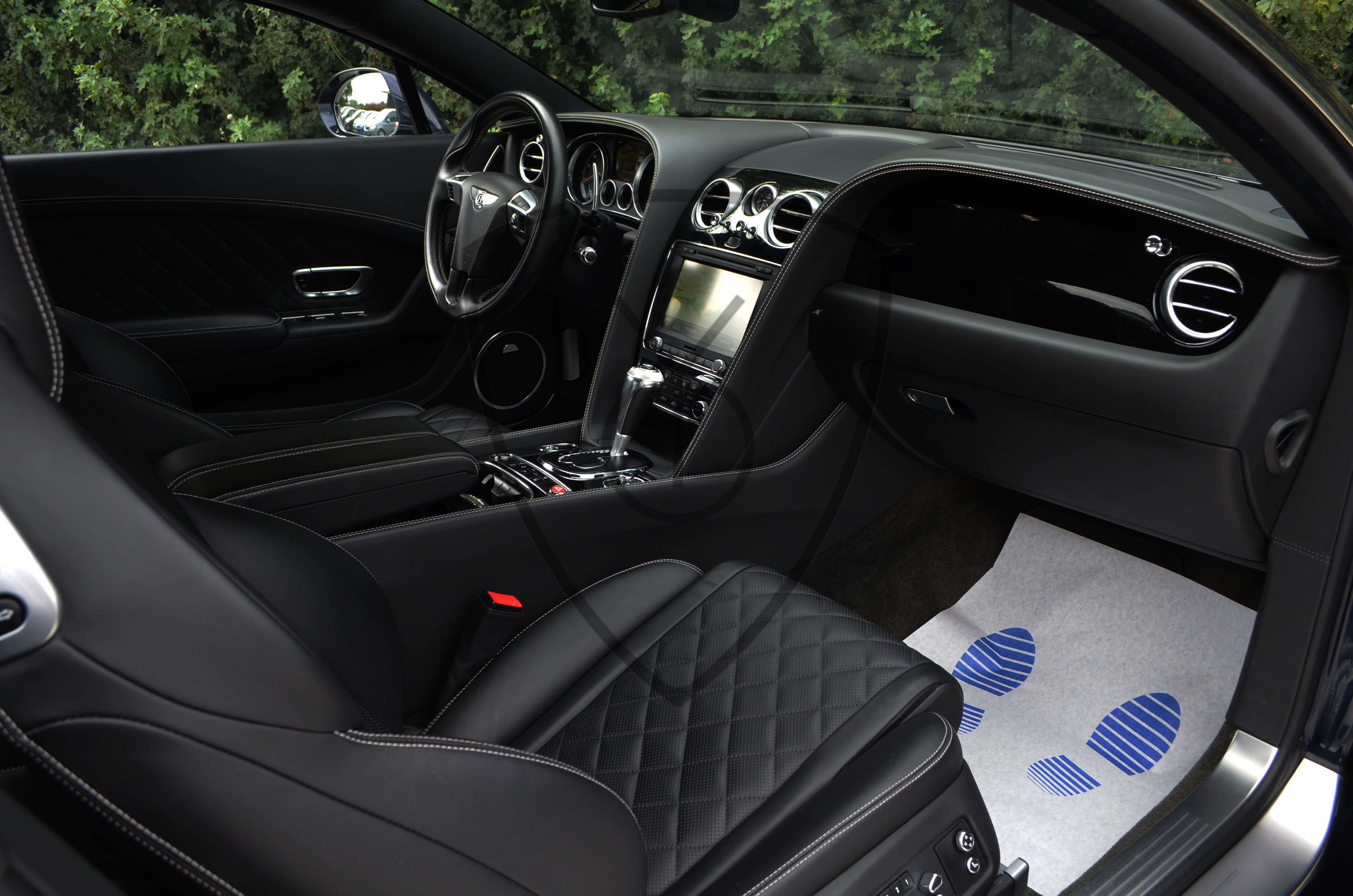 BENTLEY CONTINENTAL — image 10